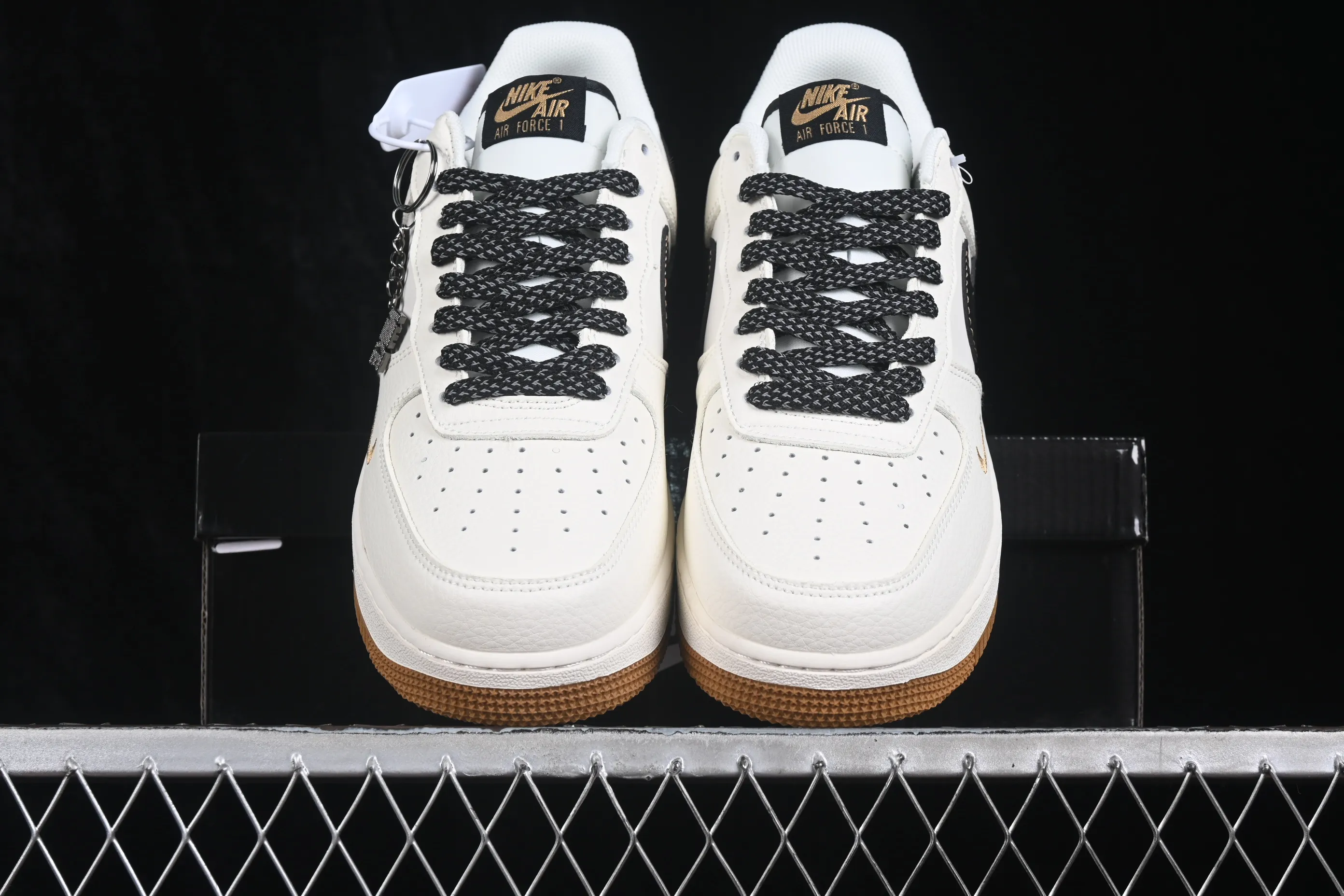 All categories Nk Air Force 1 Air Force series Nk Air Force 1 Low Air Force low-top Nike Air Force 1'07 Low Air Force 1 low-top casual sneakers DN9688-115